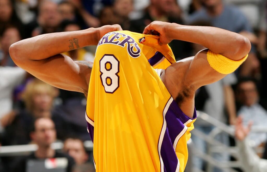 Kobe Bryant in his #8 jersey (Getty Images)