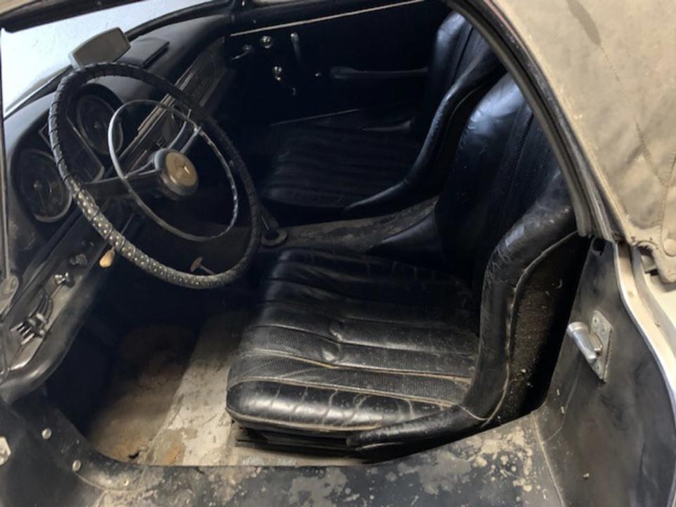 Mercedes 300SL Roadster barn find