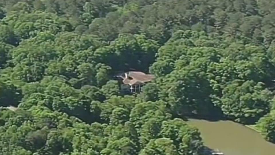<div>A look at the Dermond's home on Lake Oconee in May 2014.</div> <strong>(FOX 5)</strong>