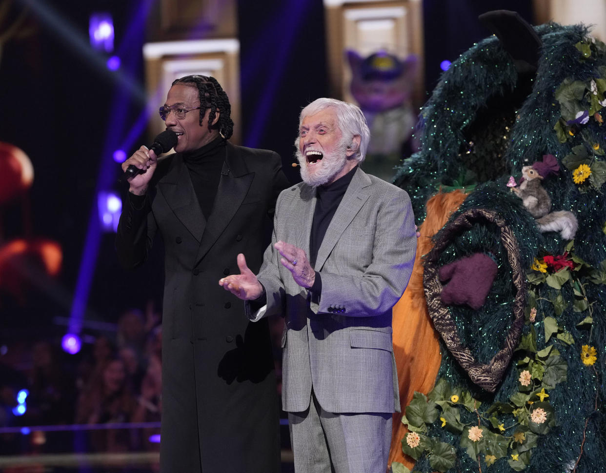 Host Nick Cannon and Dick Van Dyke in the season nine premiere of The Masked Singer.  (FOX)