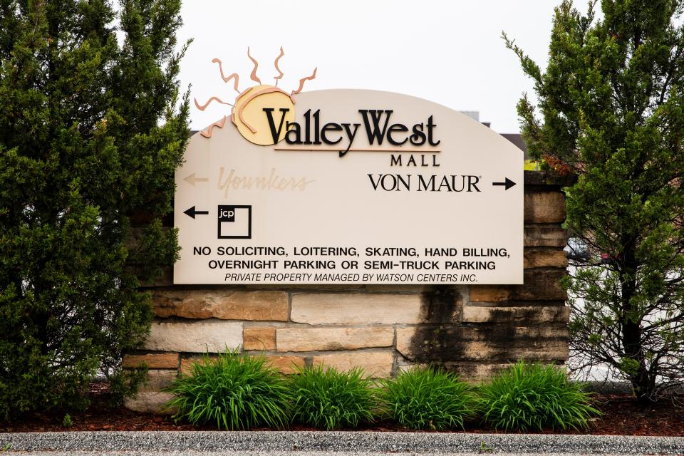 Valley West Mall in West Des Moines is set to be auctioned at an unspecified date.