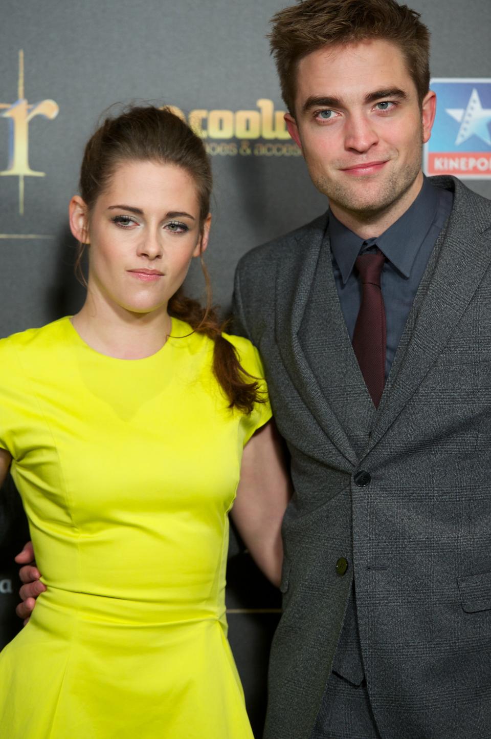 MADRID, SPAIN - NOVEMBER 15: Actress Kristen Stewart and actor Robert Pattinson attend the "The Twilight Saga: Breaking Dawn - Part 2" (La Saga Crepusculo: Amanecer Parte 2) premiere at the Kinepolis cinema on November 15, 2012 in Madrid, Spain. (Photo by Carlos Alvarez/Getty Images)