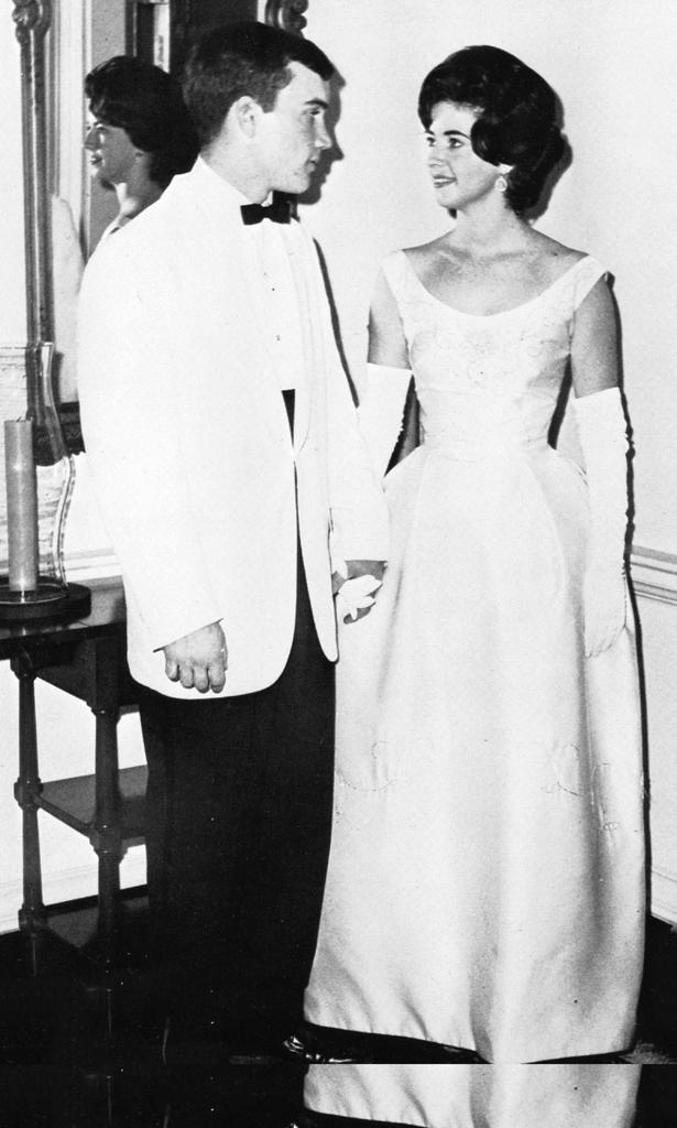 Is that Paula Deen? We thought it was Elizabeth Taylor! The celebrity chef was the epitome of a Southern belle at the Albany High School prom in Albany, Georgia, in 1965. Do you think she made pre-date appetizers? (1965)