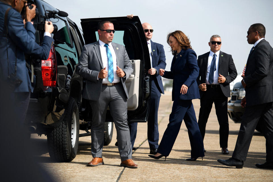 kamala harris politics politics politician secret service security protection (Mark Felix/AFP via Getty Images file)