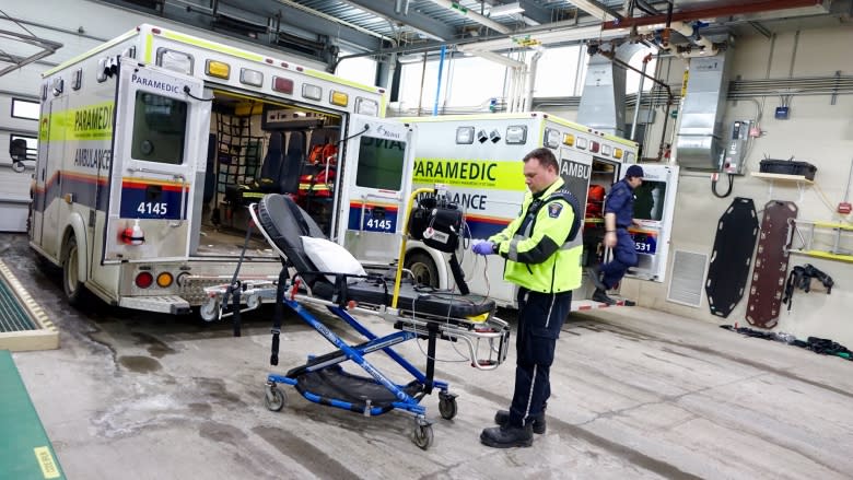 ER displays aim to ease delays for paramedics