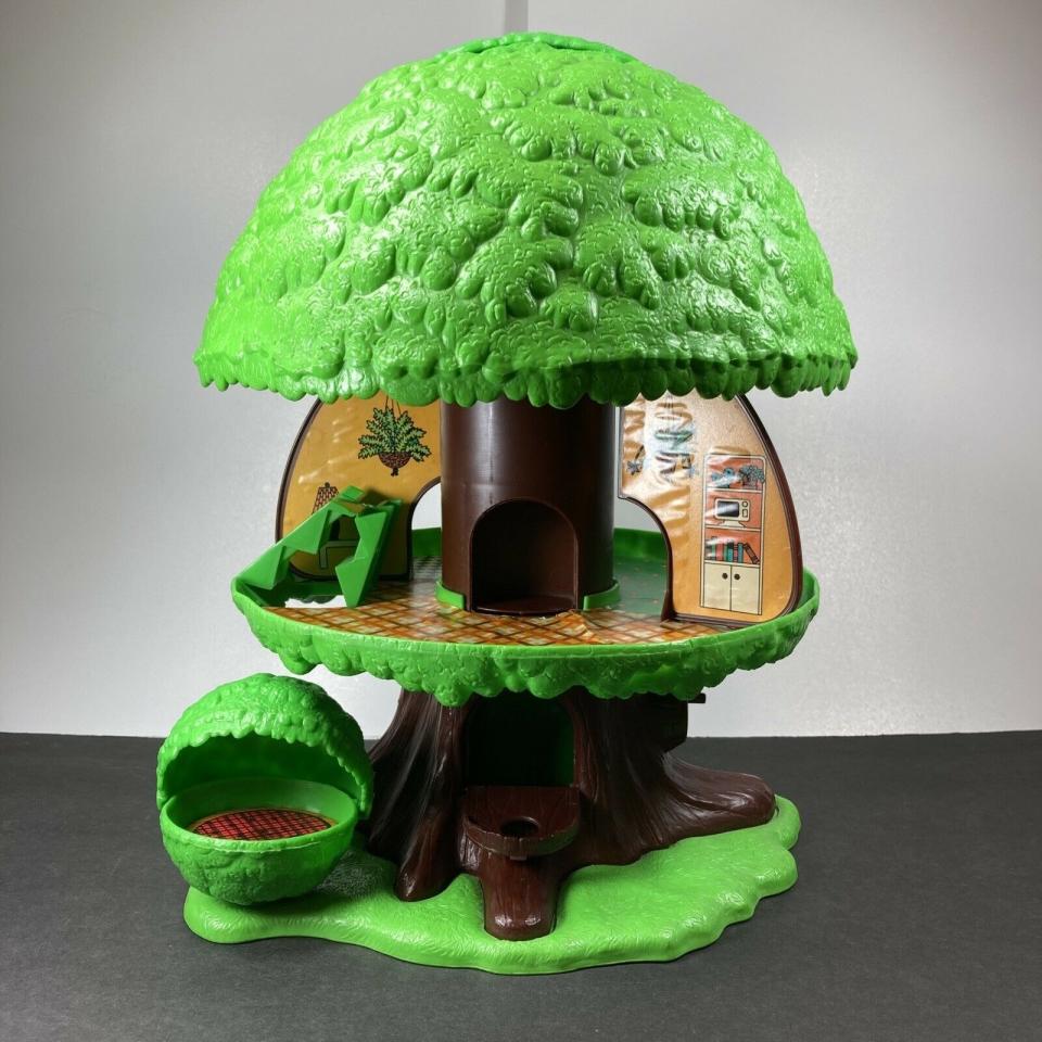 Tree house play set