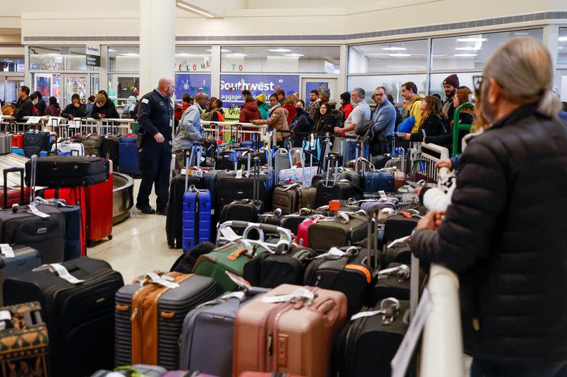 Travellers deal with weather cancellations at Chicago Midway International Airport