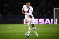 Le Paris Saint-Germain se fait de plus en plus pressant et dangereux. À la 16e minute, Mauro Icardi a d'ailleurs ouvert le score depuis le point de pénalty, mais son passeur décisif, Kylian Mbappé, était hors jeu au début de l'action. (crédit AFP)