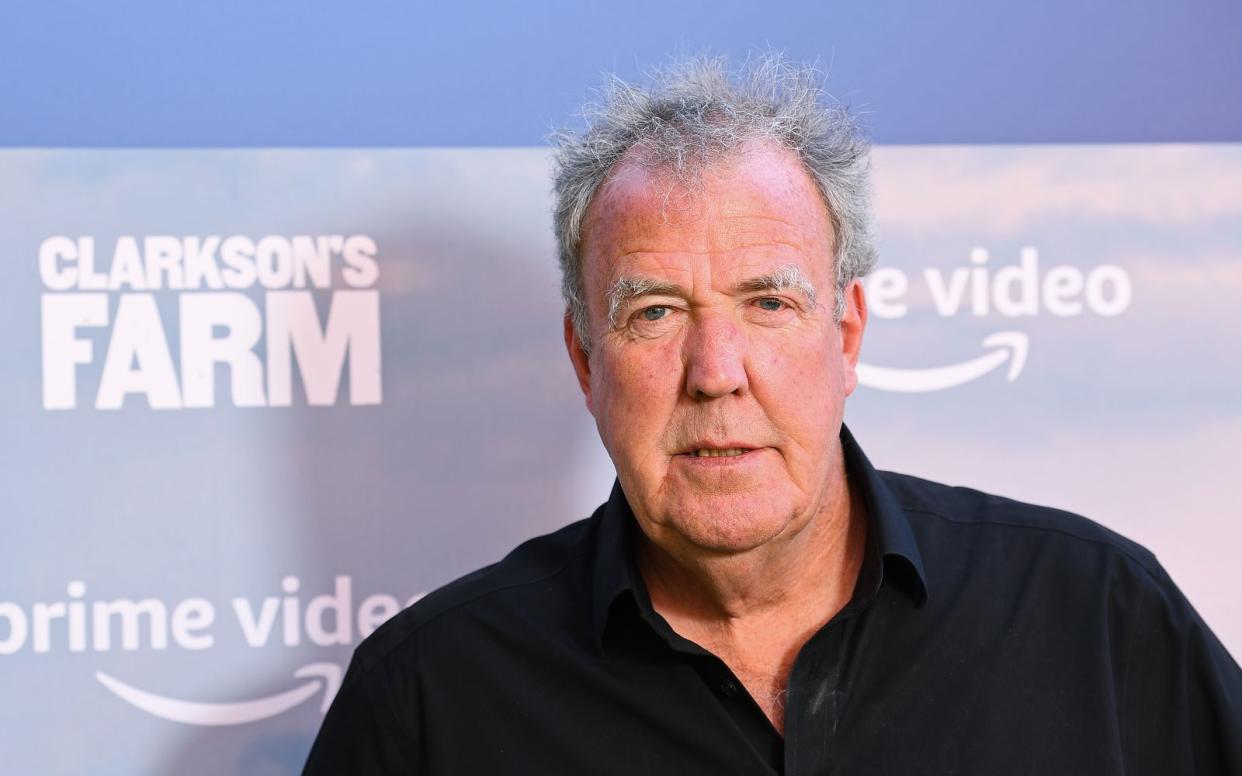 Mitte Dezember 2022 veröffentlichte Journalist Jeremy Clarkson eine Hasskolumne über Herzogin Meghan. Nun entschuldigte sich der 62-Jährige für seinen Artikel.  (Bild: 2021 Getty Images/Jeff Spicer)