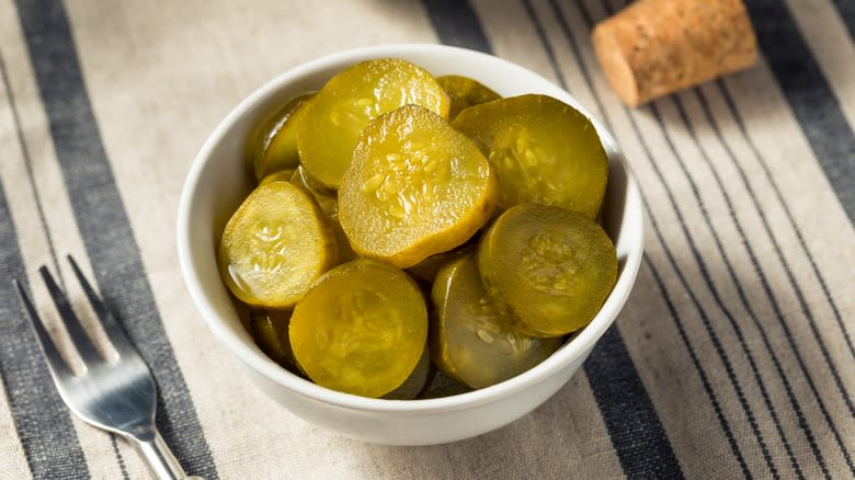 Dill pickle slices