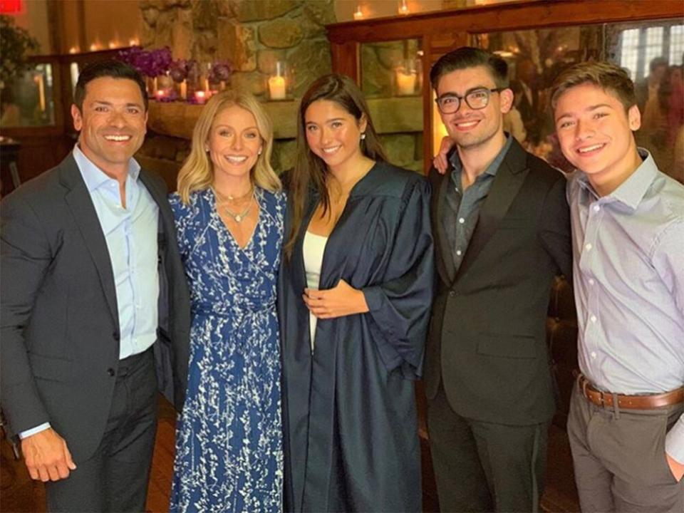 Mark Consuelos and Kelly Ripa with their kids | Kelly Ripa/Instagram