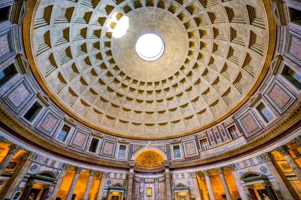 The interior of the majestic Roman Pantheon (Getty Images/iStockphoto)