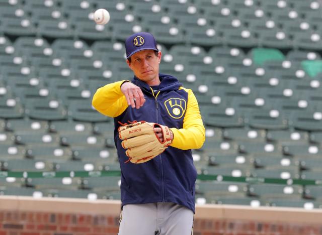 Brewers-Cubs postponed at Wrigley Field; split doubleheader Tuesday