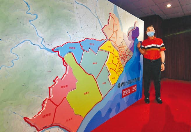 台東市公所完成各里行政區域調整，市長張國洲說，現在不做，下次可能沒機會了。（莊哲權攝）