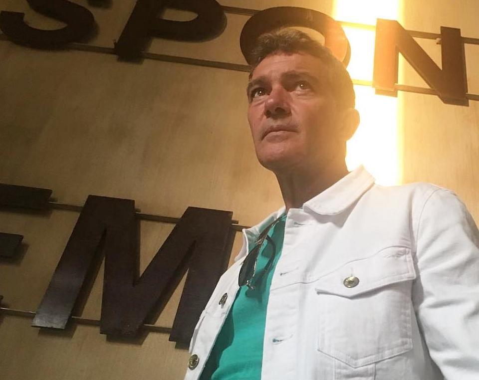 The ‘Desperado’ actor who turned 60 on August 10, 2020 plans to spend his time in isolation reading and writing. – Picture from Instagram/Antonio Banderas