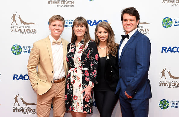 BRISBANE, AUSTRALIA – NOVEMBER 09: (L-R) Robert Irwin, Terri Irwin, Bindi Irwin and Chandler Powell pose for a photo at the annual Steve Irwin Gala Dinner at Brisbane Convention & Exhibition Centre on November 09, 2019 in Brisbane, Australia. (Photo by Bradley Kanaris/Getty Images)