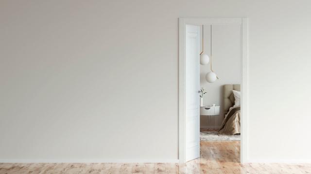 Sleep With Bedroom Door Open or Closed: Which One Is Better?