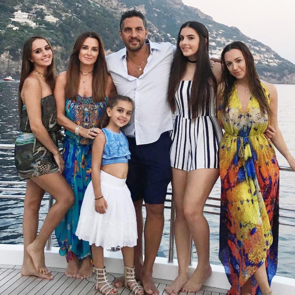 Mauricio Umansky and Kyle Richards with daughters Farrah, Alexia, Sophia and Portia | Kyle Richards/Instagram