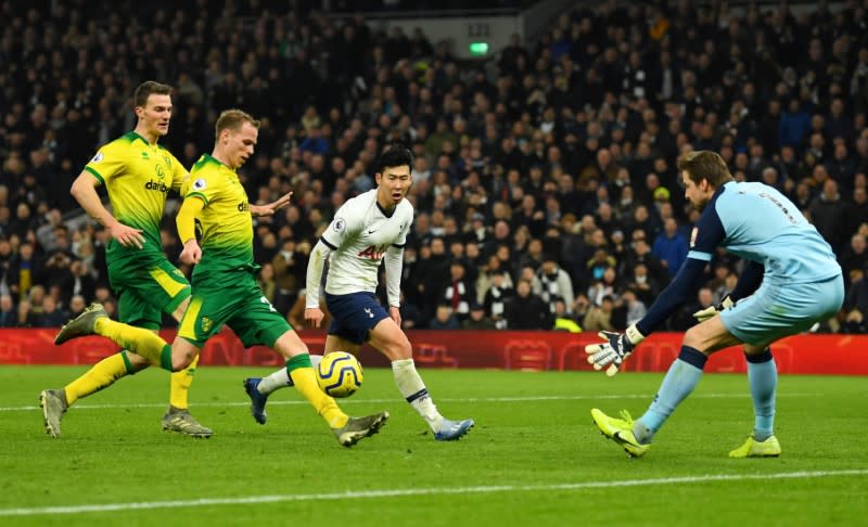 Premier League - Tottenham Hotspur v Norwich City