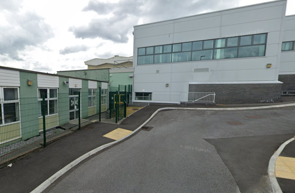 Three people were injured at a triple stabbing in Ysgol Dyffryn Aman (Google Vision)