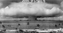 Mushroom-shaped cloud and water column from the underwater Baker nuclear explosion of July 25, 1946. Photo taken from a tower on Bikini Island, 3.5 mi (5.6 km) away. (Image courtesy of US Govt. Defense Threat Reduction Agency.)