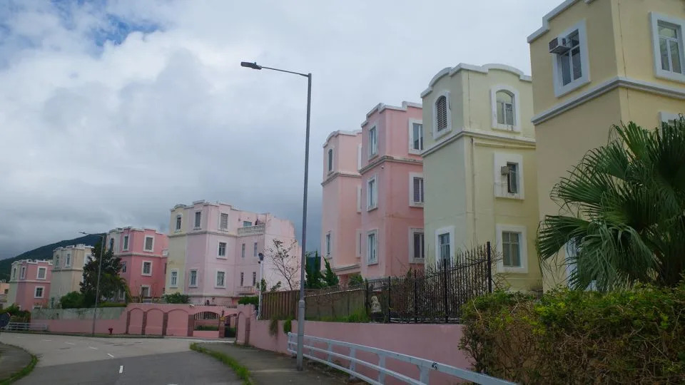 Houses at the Redhill Peninsula, a luxurious residential estate in the Tai Tam area of Hong Kong, on September 13. - Chris Lau/CNN