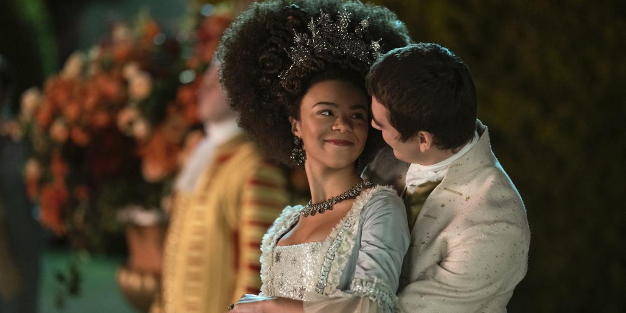 queen charlotte a bridgerton story l to r india amarteifio as young queen charlotte, corey mylchreest as young king george in episode 106 of queen charlotte a bridgerton story cr nick wallnetflix © 2023