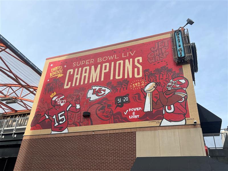 A Super Bowl LIV Champions mural outside Kansas City Power & Light at 13th and Grand Boulevard. (FOX4 photo)