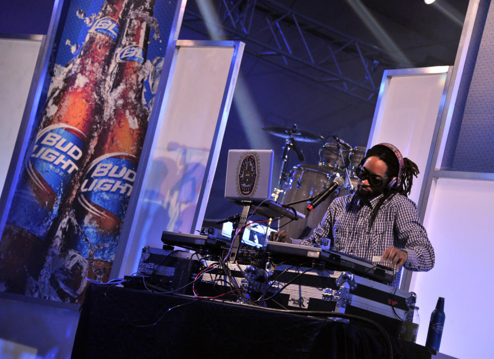 Bud Light Hotel Features Concerts By 50 Cent, Lil Jon And Pitbull