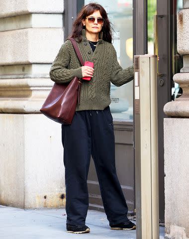 Katie Holmes' Chunky Cable Knit Sweater Is a Must-Have Fall Staple — Get  Her Look Starting at $33