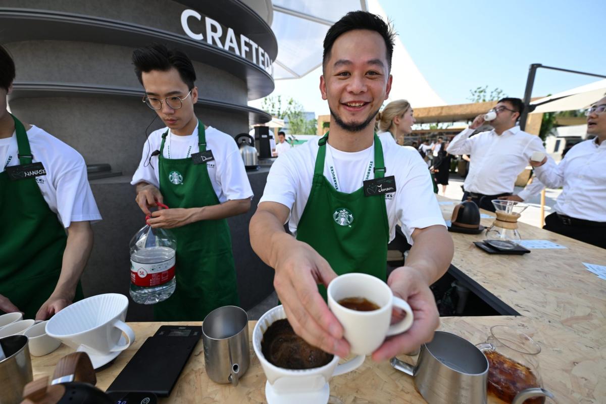 The Reason Starbucks Employees Can't Make More Than 3 Drinks At Once