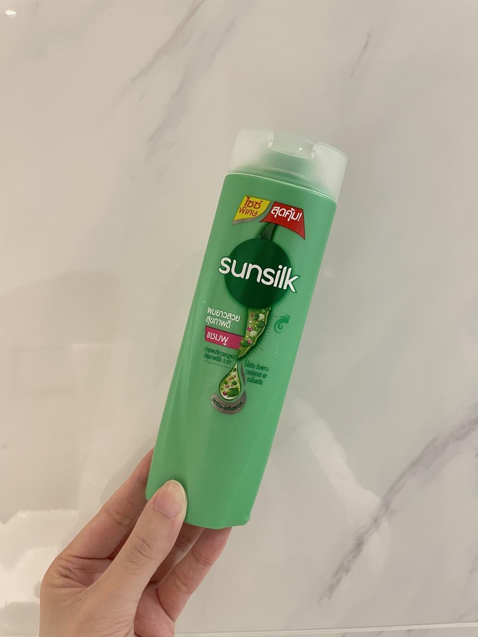 泰國7-11必買美妝清單：Sunsilk 洗髮精（圖片來源/編輯拍攝）