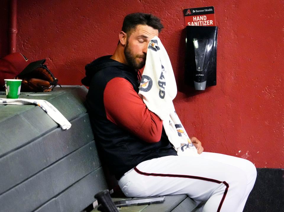 Aug 29, 2022; Phoenix, Arizona, USA; Arizona Diamondbacks starting pitcher Madison Bumgarner (40) reacts after being removed from the game down 7-0 to the Philadelphia Phillies in the fourth inning at Chase Field.