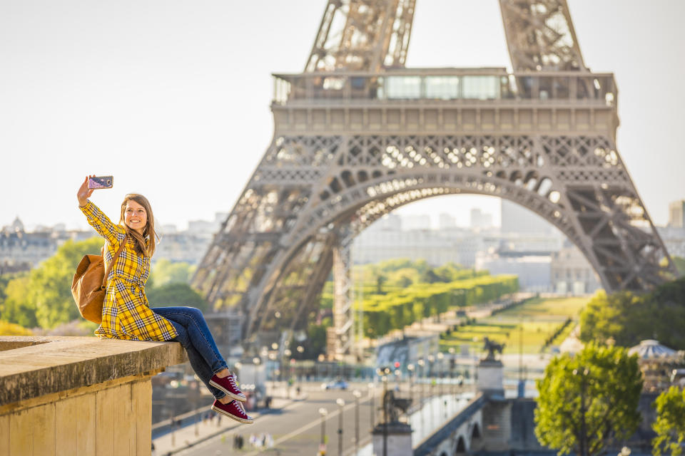 La Torre Eiffel, en París, es lugar de la Tierra donde más se hacen selfies. (Foto: Getty Creative)