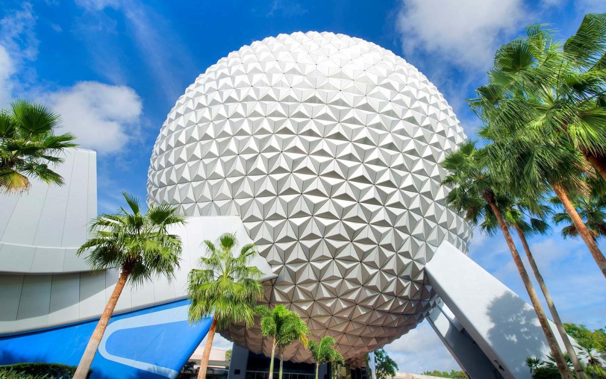 Rock n Roller Coaster starring Aerosmith ride Hollywood Studios, Walt  Disney World Theme Park, Orlando, Florida, USA Stock Photo - Alamy