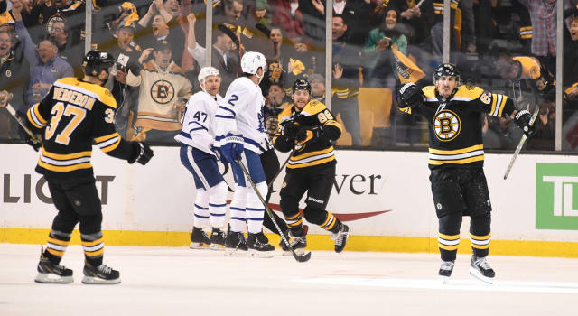 Brad Marchand sends Leafs to 5th straight loss with 1st goal in 12