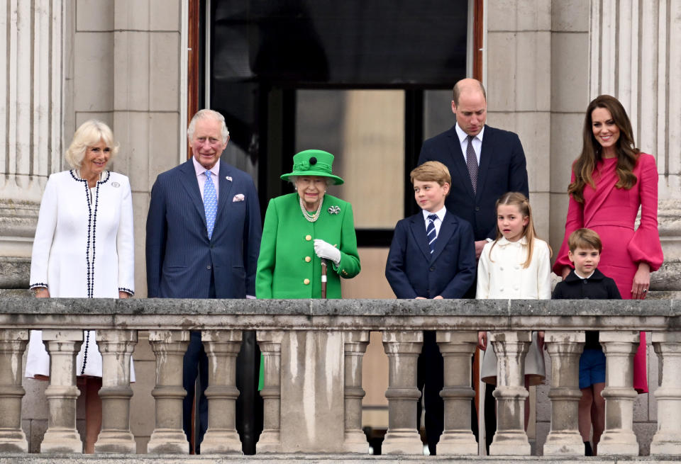 The Duchess of Cornwall, the Prince of Wales, Queen Elizabeth II, Prince George, the Duke of Cambridge, Princess Charlotte, Prince Louis, and the Duchess of Cambridge appear on the balcony of Buckingham Palace at the end of the Platinum Jubilee Pageant, on day four of the Platinum Jubilee celebrations. Picture date: Sunday June 5, 2022.