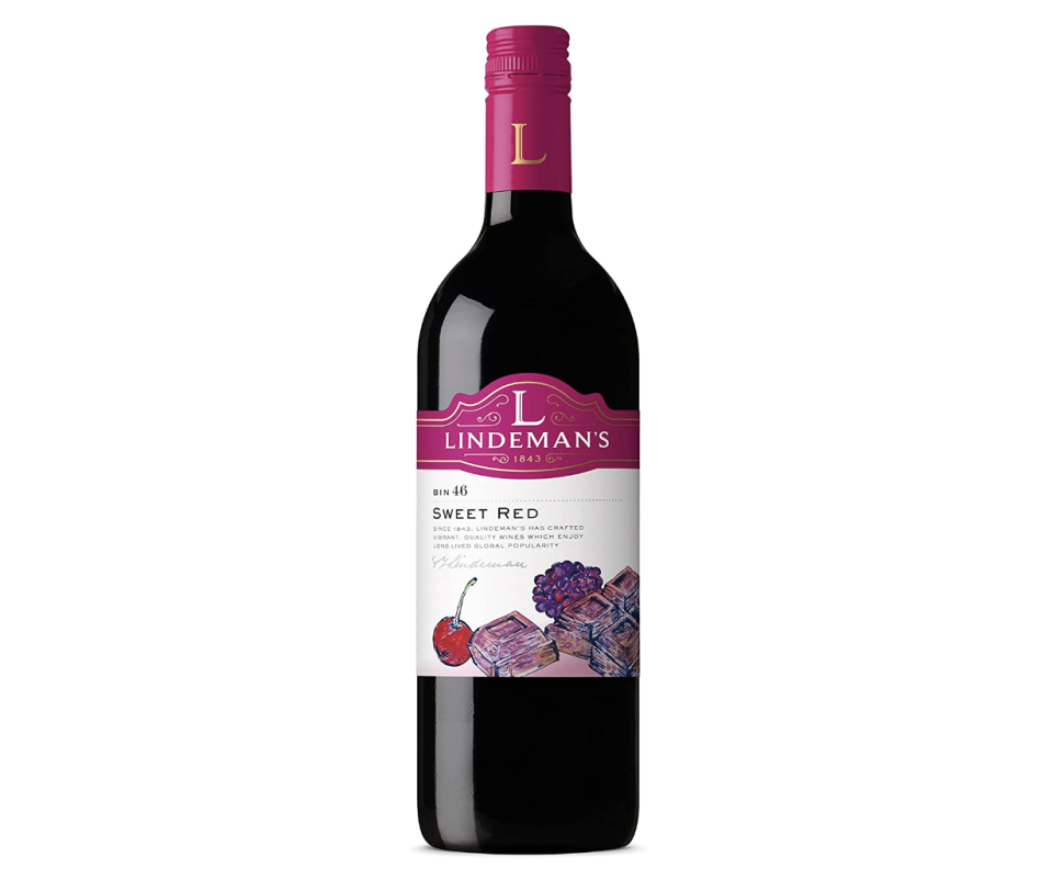 Lindeman’s Bin 46 Sweet Red Wine, 750ml (Photo: Amazon)


