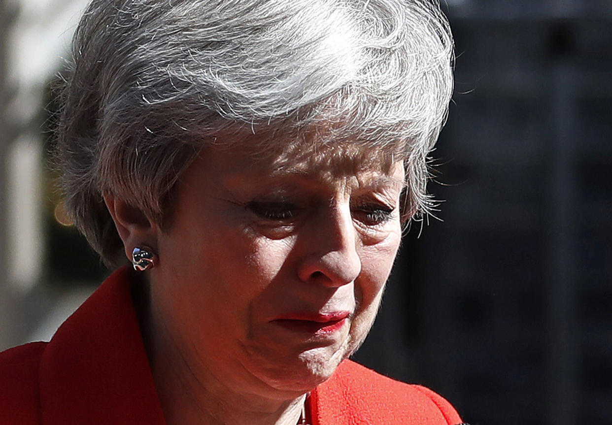 Theresa Mays Rücktrittsankündigung wurde zum Schluss sehr emotional (Bild: AP Photo/Alastair Grant)