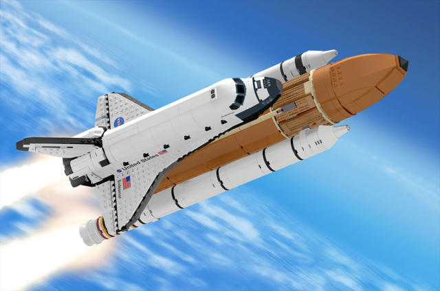 Lego Space Shuttle Discovery - BOOSTED version! 