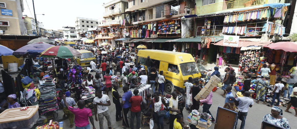 Profondément déstabilisé par la chute des cours du baril et la pandémie de Covid-19, le Nigeria entend bien se relancer grâce aux investisseurs internationaux.
