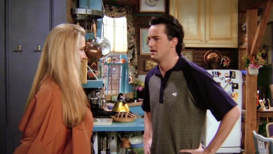 Phoebe and Chandler in 