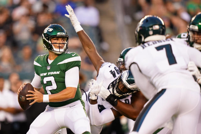 Eagles vs. Jets score: Jalen Hurts shines, but New York rallies to win  despite losing Zach Wilson to an injury 