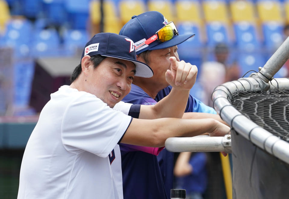 中華隊總教練林岳平跟明星隊教練曾豪駒。特約攝影游智勝/攝