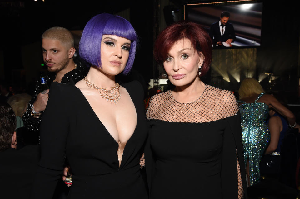 WEST HOLLYWOOD, CALIFORNIA - FEBRUARY 09: (L-R) Kelly Osbourne and Sharon Osbourne attend the 28th Annual Elton John AIDS Foundation Academy Awards Viewing Party sponsored by IMDb, Neuro Drinks and Walmart on February 09, 2020 in West Hollywood, California. (Photo by Michael Kovac/Getty Images for EJAF)