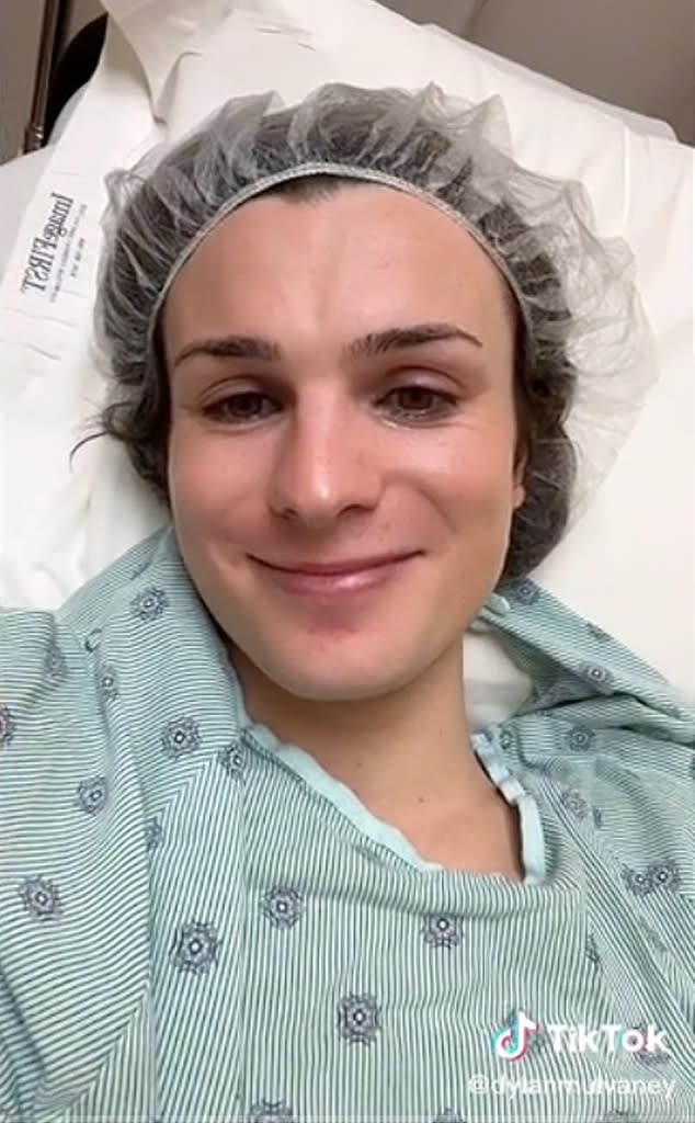 Watch TikToker Dylan Mulvaney's Face Reveal After Surgery