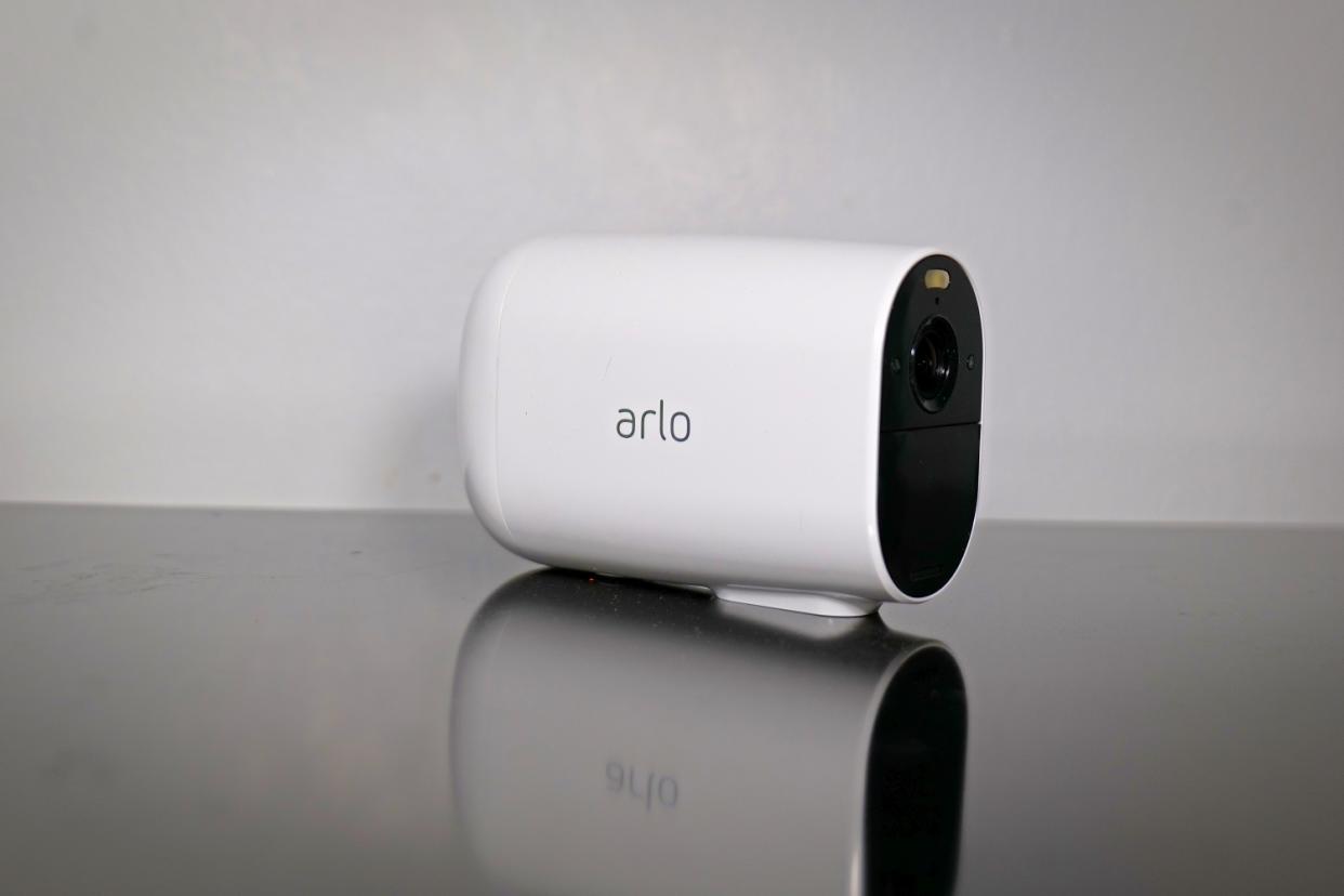 Best Outdoor Home Security Cameras, Arlo Essential XL Spotlight Review