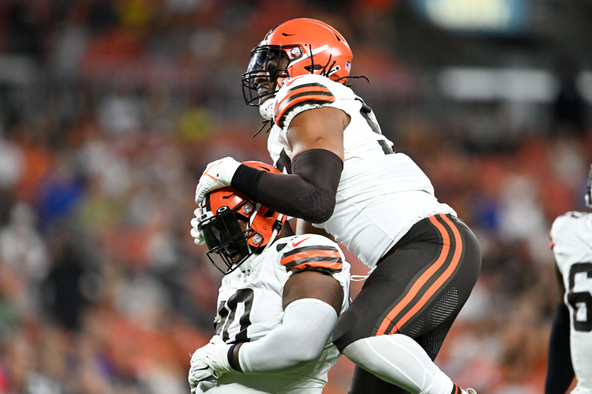 How Myles Garrett, Denzel Ward and the rest of the Browns defense graded  vs. the Buccaneers 