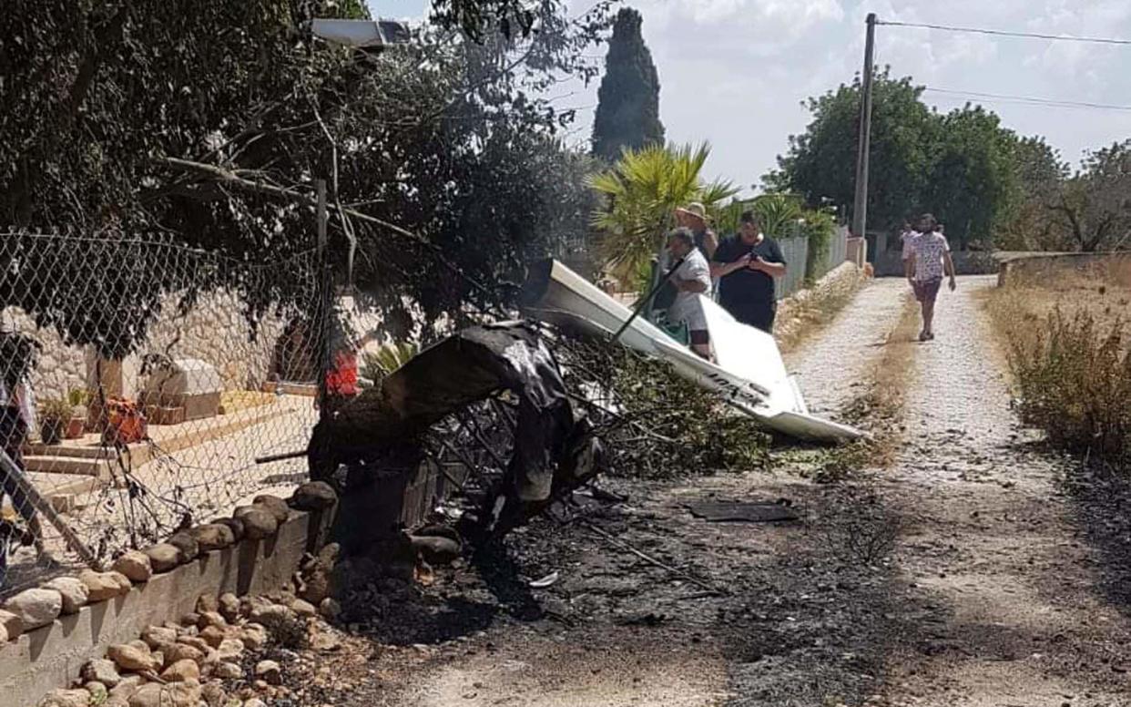 Wreckage of the crash in Majorca - Incendios f.Baleares