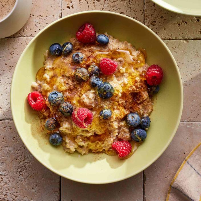 <p>Sometimes basic is better. At breakfast, that can certainly be the case. These easy oatmeal recipes teach you the basic methods so you get creamy, tender oats every time. The flavorings and toppings are up to you. <a href="https://www.eatingwell.com/recipe/269640/quick-cooking-oats/" rel="nofollow noopener" target="_blank" data-ylk="slk:View Recipe;elm:context_link;itc:0" class="link ">View Recipe</a></p>